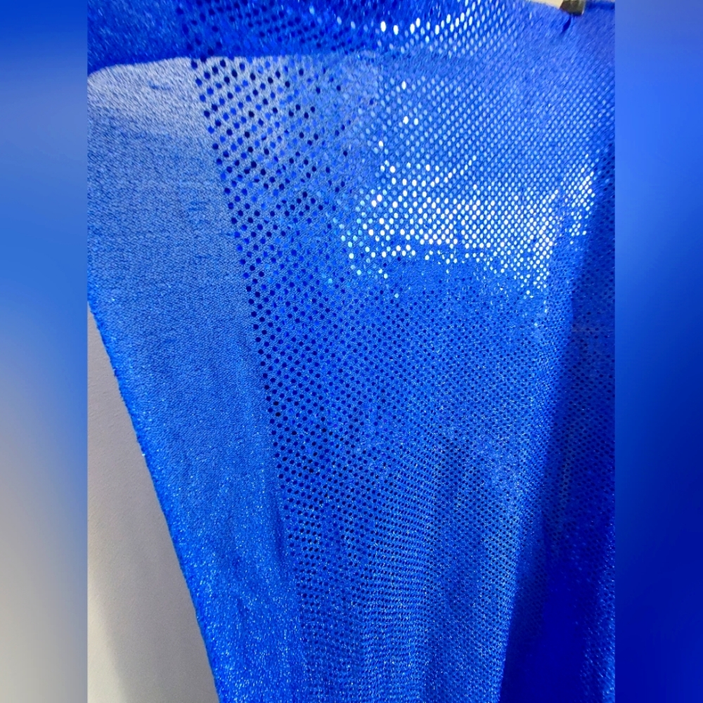 90's Beautiful blue sparkly material/perfect for no sew vacation dress (Greece)